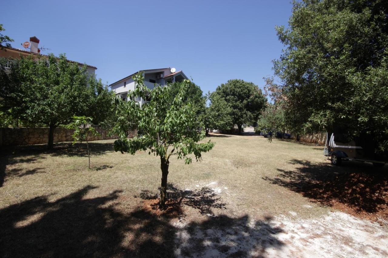 Apartments Smitran Banjole Εξωτερικό φωτογραφία