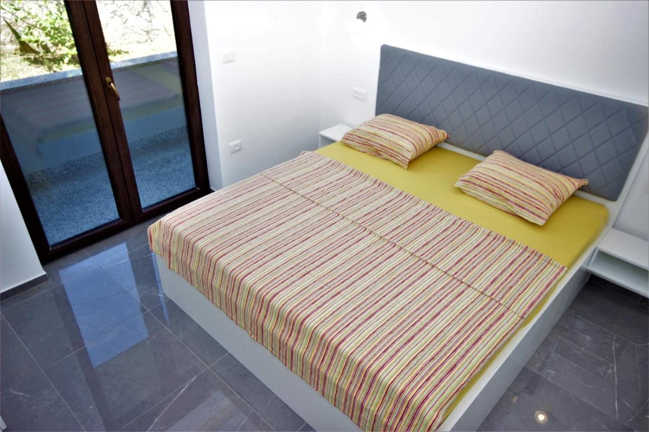 Apartments Smitran Banjole Εξωτερικό φωτογραφία
